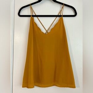 Naked Zebra Top Women’s Size Medium Mustard Scalloped Camisole Summer Casual